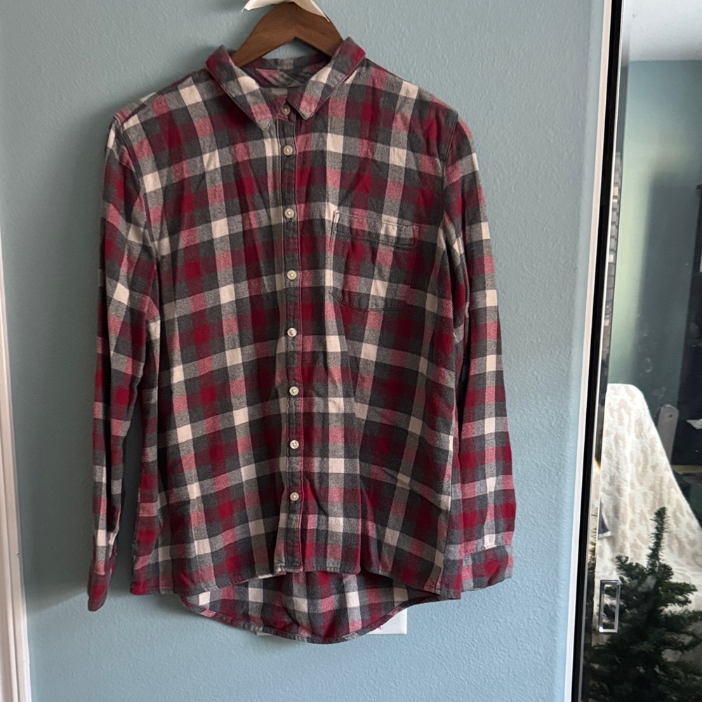 G.H. Bass & Co. Red and Gray Plaid Casual Shirt